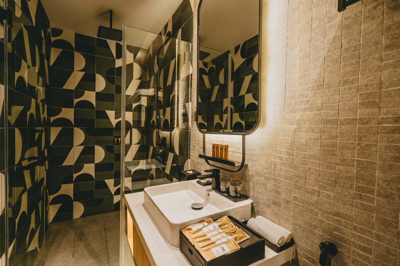 Macalister Hotel Managed By The Ascott Limited Джордж Таун Екстериор снимка